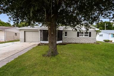 Main picture of 7747 Welland St