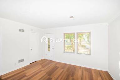 Main picture of 3820 Bishops Bridge Rd