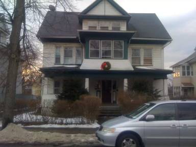 Main picture of 20 Narragansett St