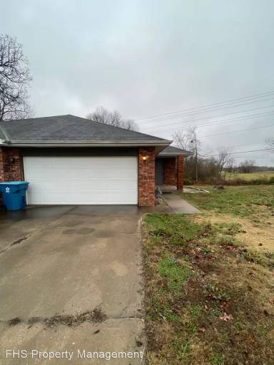 Main picture of 709 McLean Ct