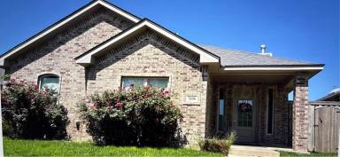 Main picture of 7406 Nick St