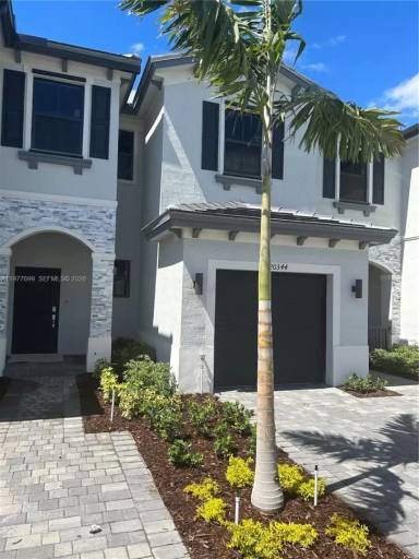 Main picture of 20344 NW 6th Pl