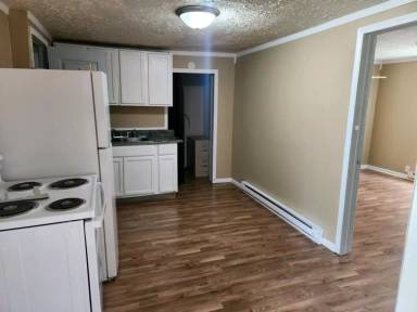 Main picture of 311 W Waid Ave