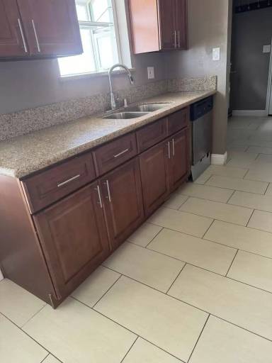 Main picture of 492 W Cornell Dr