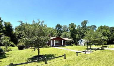 Main picture of 2864 Wilmington Hwy