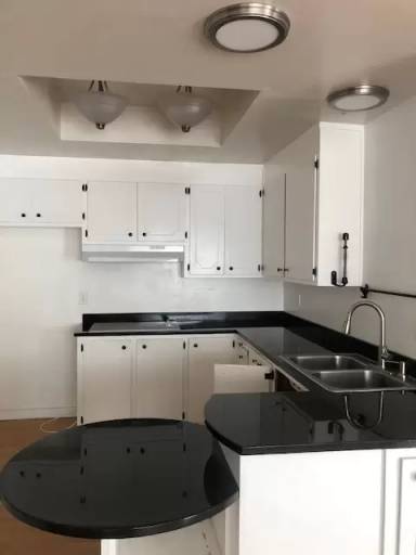 Main picture of 30007 Vanderbilt St