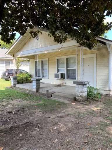 Main picture of 812 N 47th St