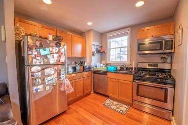 Main picture of 108 Radnor Street Rd