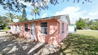 Main picture of 19 N Mango St