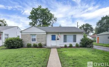 Main picture of 733 W 13th St