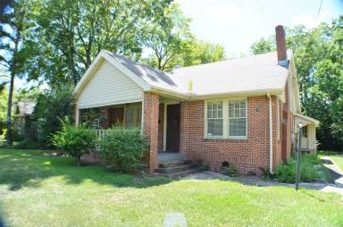Main picture of 3124 Lexington Rd