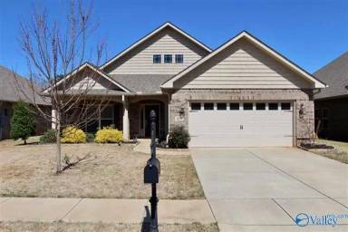 Main picture of 406 Bay Tree Ln SW