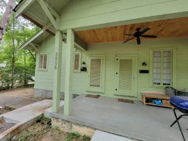 Main picture of 3806 N State St