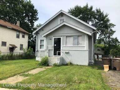 Main picture of 196 Beach St