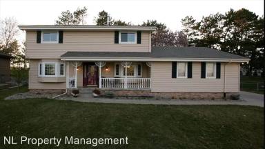 Main picture of 1304 S 126th St