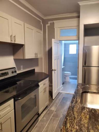Main picture of 803 Brooks Ln