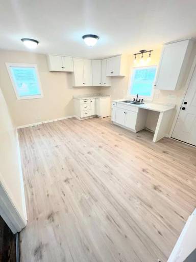 Main picture of 41 Lynette Dr