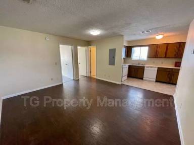 Main picture of 109 2nd St S