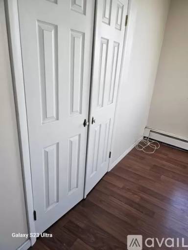 Main picture of 11811 Lake Ave