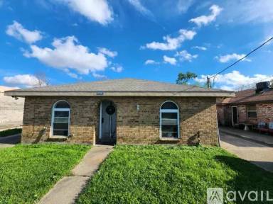 Main picture of 2817 Daniel Dr