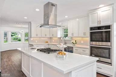 Main picture of 5810 Dumfries Dr