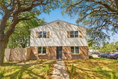 Main picture of 5676 Weblin Dr
