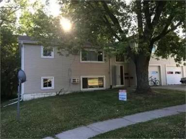 Main picture of 839 Hillcrest Ave