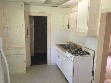 Main picture of 1109 E Hunt St