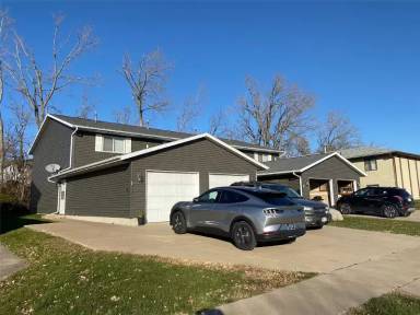 Main picture of 1390 Daleview Dr