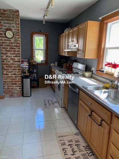 Main picture of 159 Allston St