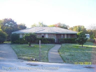 Main picture of 312 Bennett Cir