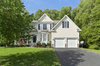 Main picture of 13 Grist Mill Ct