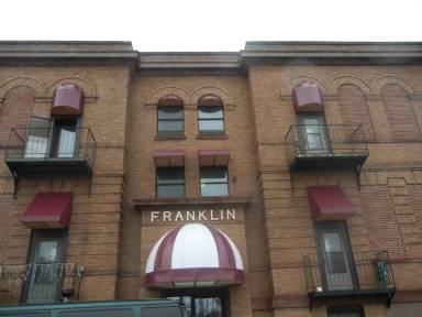 Main picture of 210 37th Ave E