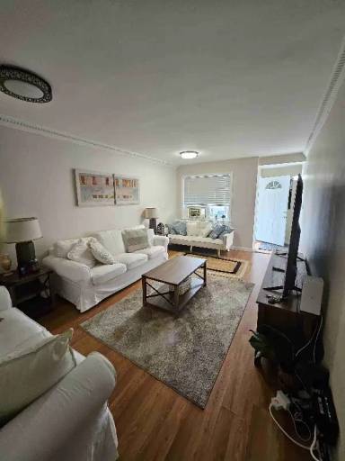 Main picture of 2020 49th St