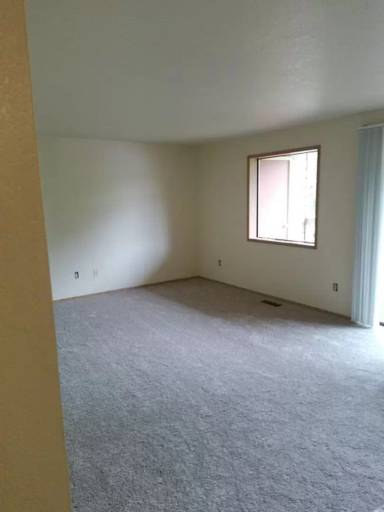 Main picture of 2550 NW Princess St