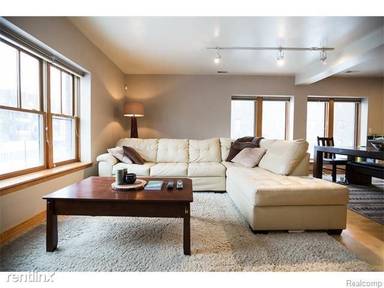 Main picture of 2909 W 235th St