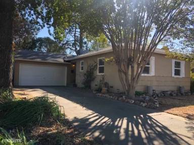Main picture of 5960 18th Ave