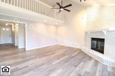 Main picture of 8403 Victoria Woods Pl