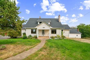 Main picture of 10870 NW Shearer Hill Rd