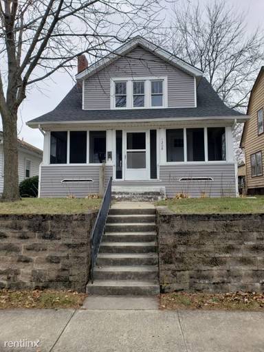Main picture of 1208 Devon Ave