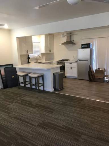 Main picture of 3618 Manzana St