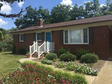 Main picture of 306 Ridge Dr