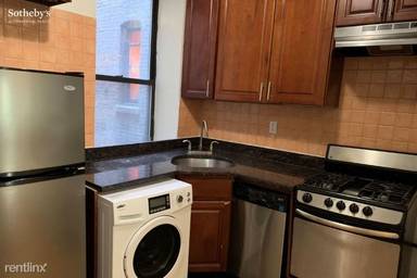 Main picture of 247 W 109th St
