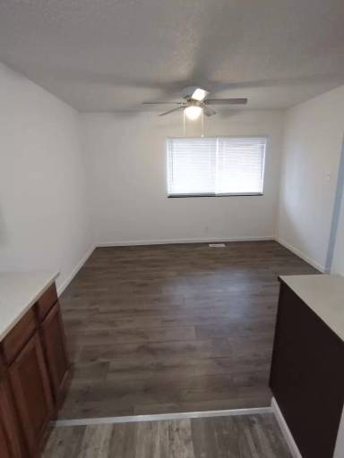 Main picture of 8743 Commercial Blvd