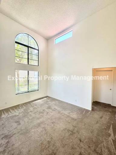 Main picture of 8577 Salina St