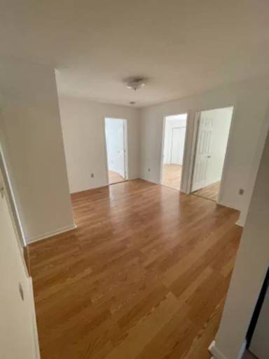 Main picture of 8 Cottage St