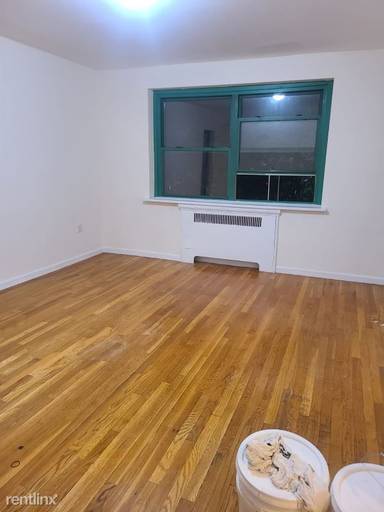 Main picture of 111 Ravine Ave