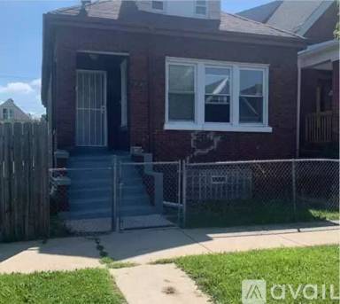 Main picture of 7231 S Marshfield Ave