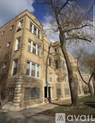 Main picture of 3238 W Berteau Ave