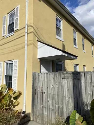Main picture of 1115 Winchester St